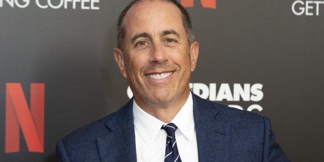 Το Seinfeld ήταν για τον Τζέρι Σάινφελντ ό,τι το All I Want From Christmas is You για τη Μαράια Κάρεϊ