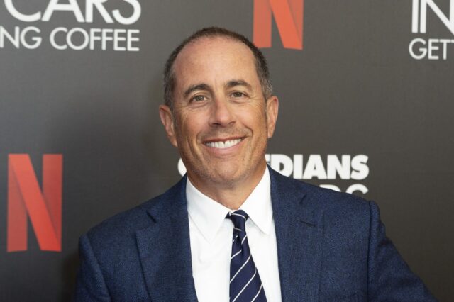 Το Seinfeld ήταν για τον Τζέρι Σάινφελντ ό,τι το All I Want From Christmas is You για τη Μαράια Κάρεϊ