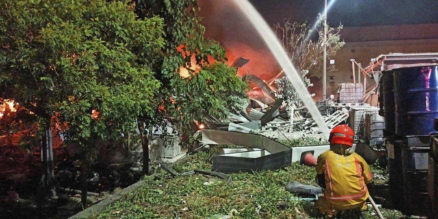 Φωτιά σε εργοστάσιο στην Ταϊβάν