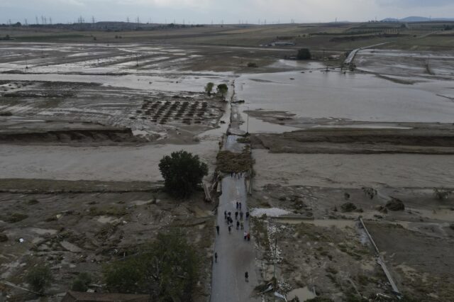 Θεσσαλία: Συναγερμός σε 3 επίπεδα για τα κουνούπια και τον ιό του Δυτικού Νείλου