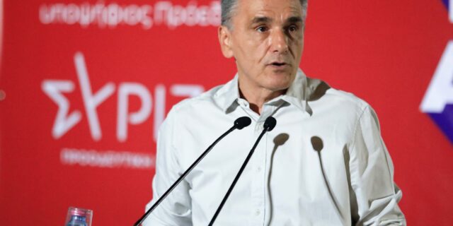 Τσακαλώτος: Πολιτειακός και διοικητικός εκφυλισμός οι εικόνες καταστροφής στη Θεσσαλία