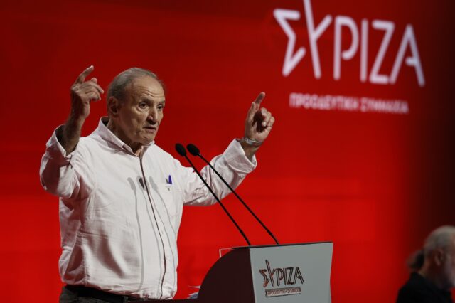 Τζουμάκας στο συνέδριο ΣΥΡΙΖΑ: “Εμπρός για την ανασύνταξη του προοδευτικού κινήματος”