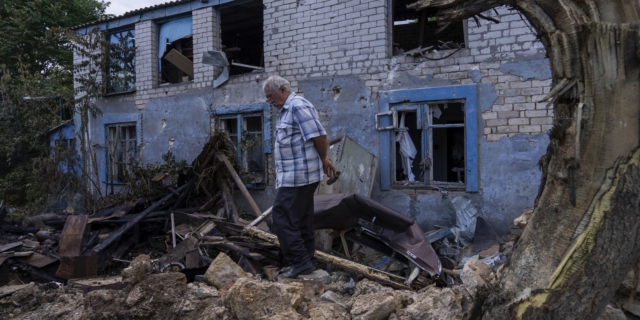 Ουκρανία: Δύο νεκροί και οκτώ τραυματίες από ρωσικά πλήγματα στη Χερσώνα