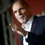 Βαρουφάκης: Ο καπιταλισμός πέθανε. Καλώς ήλθατε σε κάτι ακόμα χειρότερο, στην τεχνοφεουδαρχία (*)
