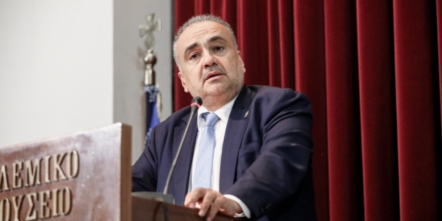 Ο Δημήτρης Βερβεσός