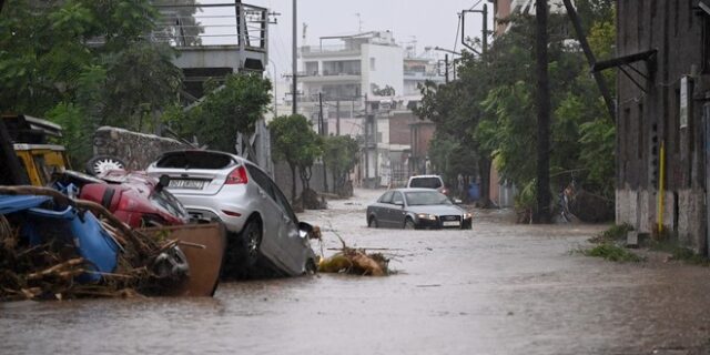 Κακοκαιρία: Χάος στη Μαγνησία, προβλήματα στην Εύβοια – Αγωνία για τον 42χρονο, άγνωστο αν υπάρχουν άλλοι αγνοούμενοι