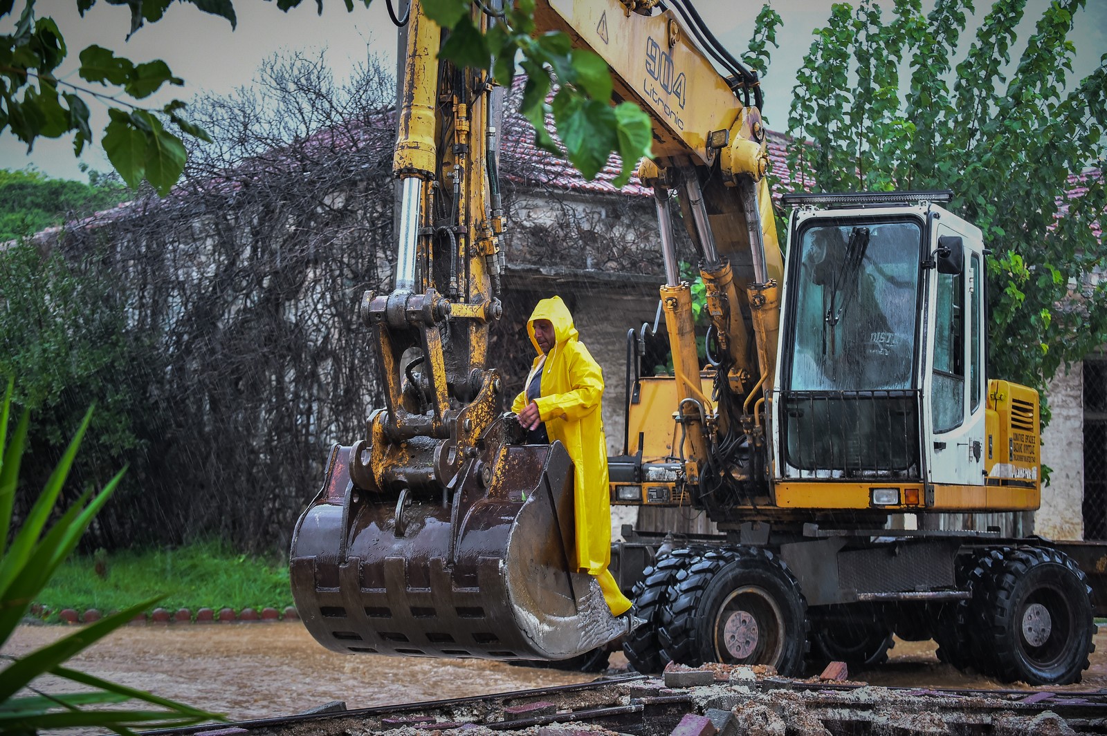 Το κύμα κακοκαιρίας ELIAS προκαλείέντονη βροχόπτωση και πλημμυρικά φαινόμενα στην πόλη του Βόλου