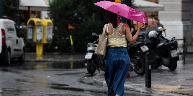 Έρχεται φθινόπωρο: Πρωτοβρόχια, πτώση θερμοκρασίας και άνεμοι