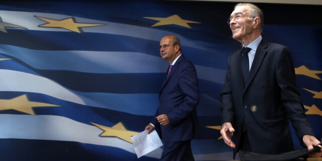 Σε αναζήτηση έξτρα πόρων από τους πλούσιους και μη η κυβέρνηση – Στα 50 εκατ. η συνεισφορά των τραπεζών