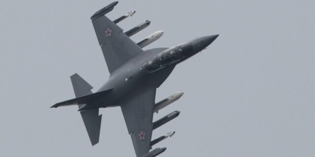 Ιράν: Παρέλαβε από τη Ρωσία “πολλά εκπαιδευτικά αεροσκάφη” για την Πολεμική Αεροπορία της