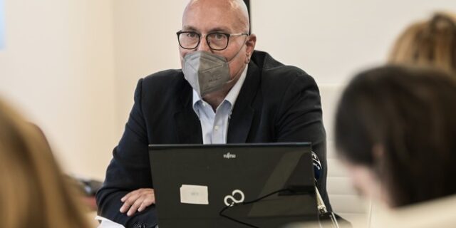 Παραιτήθηκε ο πρόεδρος του ΕΟΔΥ, Θεοκλής Ζαούτης