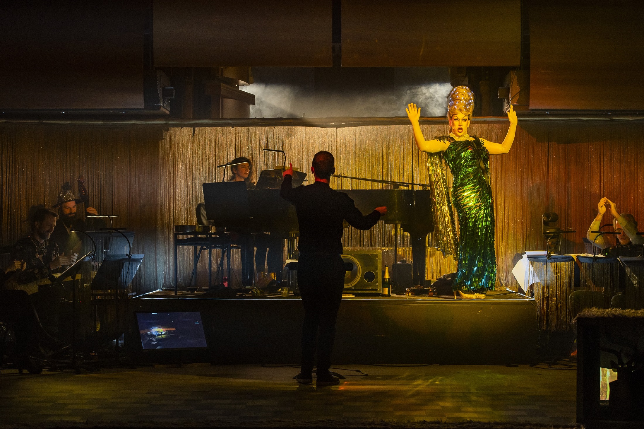 Η Νίνα Νάη στη Στρέλλα