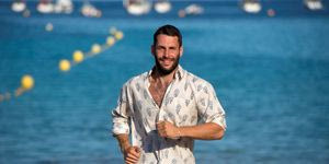 Simon Porte Jacquemus: Ποιος είναι ο σχεδιαστής που έβαλε τη μόδα κάτω από τον ήλιο της Μεσογείου