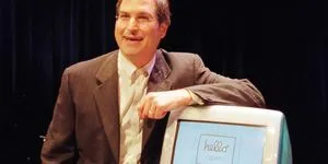 «Οι περισσότεροι ήταν χαζοί»: Η σκληρή άποψη του Στιβ Τζομπς για τους managers