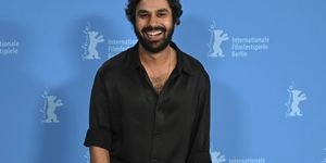 «Έγινα εκατομμυριούχος στα 30 και τότε ένιωσα πιο μόνος από ποτέ»: Ο Raj του Big Bang Theory αποκαλύπτει το σκοτεινό πρόσωπο της επιτυχίας