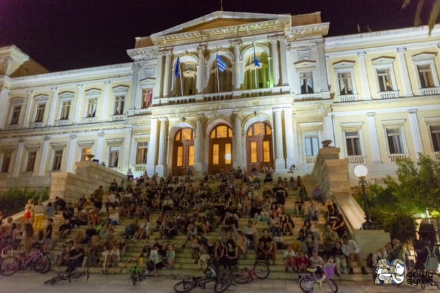Όταν ένα ιδιαίτερο είδος ανθρώπων κατέλαβε τη Σύρο για 6 ημέρες