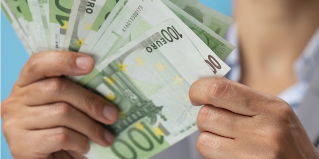 Φορολοταρία Σεπτεμβρίου: Έγινε η κλήρωση – Δείτε αν κερδίσατε έως 50.000 ευρώ