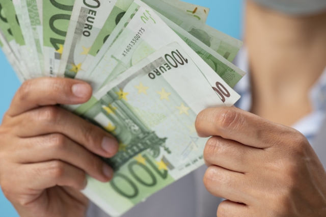 Φορολοταρία Σεπτεμβρίου: Έγινε η κλήρωση – Δείτε αν κερδίσατε έως 50.000 ευρώ