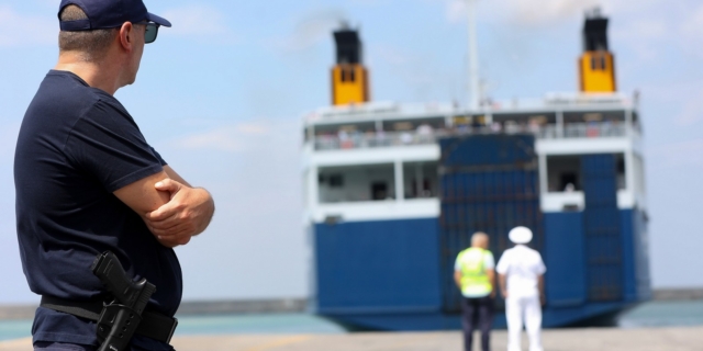 Έγκλημα στο Blue Horizon: Καταγγελία για αναβάθμιση του Λιμενάρχη Πειραιά