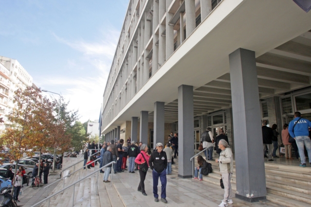 Θεσσαλονίκη: Ελεύθεροι οι τρεις οπαδοί για το περιστατικό της Βούλγαρη- Ποιος όρος τους επιβλήθηκε