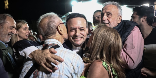 Το αποτέλεσμα στην Αθήνα (και όχι μόνο) δείχνει γιατί πρέπει να καταργηθεί το όριο του 43%