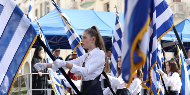 28η Οκτωβρίου: Εκτακτες κυκλοφοριακές ρυθμίσεις σε Αθήνα και Πειραιά το Σάββατο