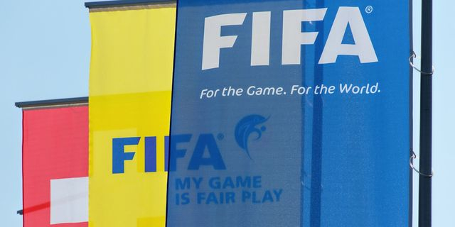 FIFA: Αποκλεισμός 20 ετών σε προπονητή για σεξουαλική κακοποποίηση