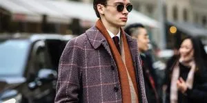 Harvest shades, autumn’s quiet power: Γήινοι τόνοι, νέα ισορροπία