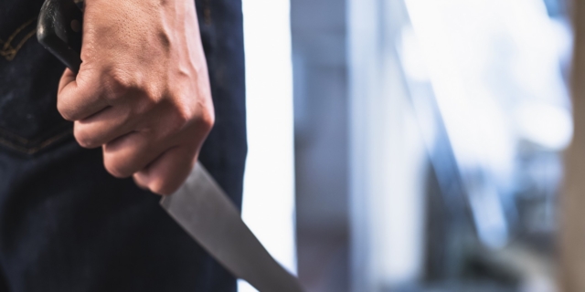 knife