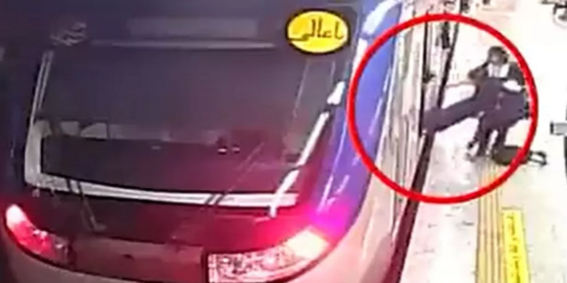 Εγκεφαλικά νεκρή η 16χρονη Ιρανή που ξυλοκοπήθηκε από την “αστυνομία ηθών”