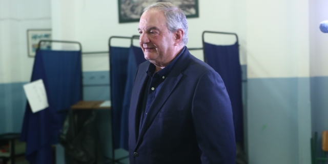Άσκηση εκλογικού δικαιώματος από τον πρώην Πρωθυπουργό και Πρόεδρο της Νέας Δημοκρατίας Κώστα Καραμανλή στην Θεσσαλονίκη