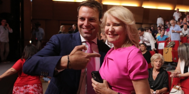 Στέφανος Κασσελάκης - Θεοδώρα Τζάκρη