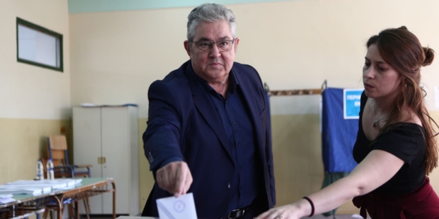 Ψήφισε ο Δημήτρης Κουτσούμπας
