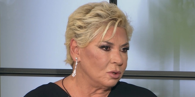 Αποκαλυπτική Δήμητρα Λιάνη 35 χρόνια μετά το ιστορικό νεύμα του Ανδρέα Παπανδρέου – “Μου είχαν κοπεί τα πόδια”