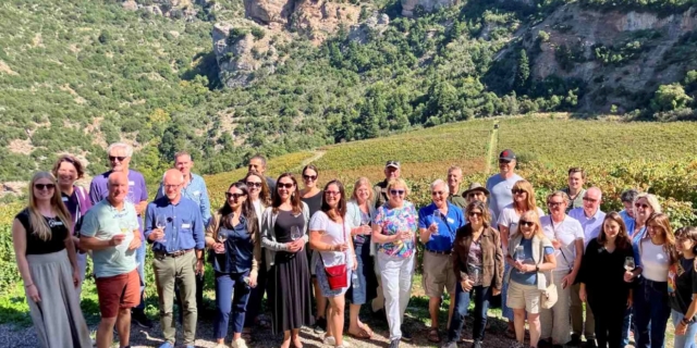 Προορισμό αλλά και σημείο συνάντησης των 25 Master of Wine που επισκέφθηκαν την Ελλάδα, αποτέλεσε το Κτήμα Μέγα Σπήλαιο