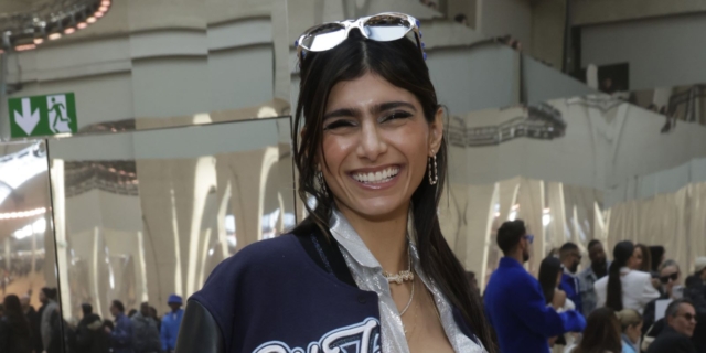 Η Mia Khalifa
