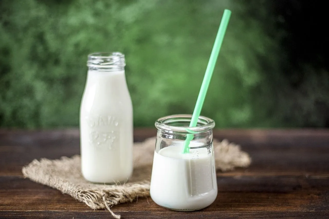 Είναι το γάλα το νέο superfood; Η επιστήμη, η μόδα και οι πωλήσεις λένε ναι