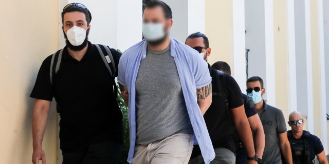 Καταδικάστηκε πρώην παίκτης ριάλιτι, που είχε εισβάλει με αυτοκίνητο στο Εφετείο