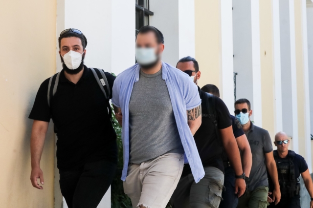Καταδικάστηκε πρώην παίκτης ριάλιτι, που είχε εισβάλει με αυτοκίνητο στο Εφετείο