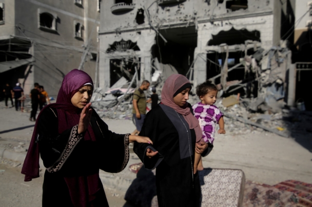 Μαζική εκκένωση της βόρειας Γάζας – Προ των πυλών η επιδρομή του Ισραήλ