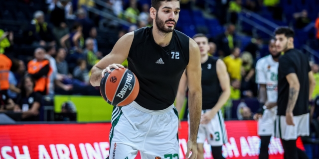 Ο Λευτέρης Μαντζούκας