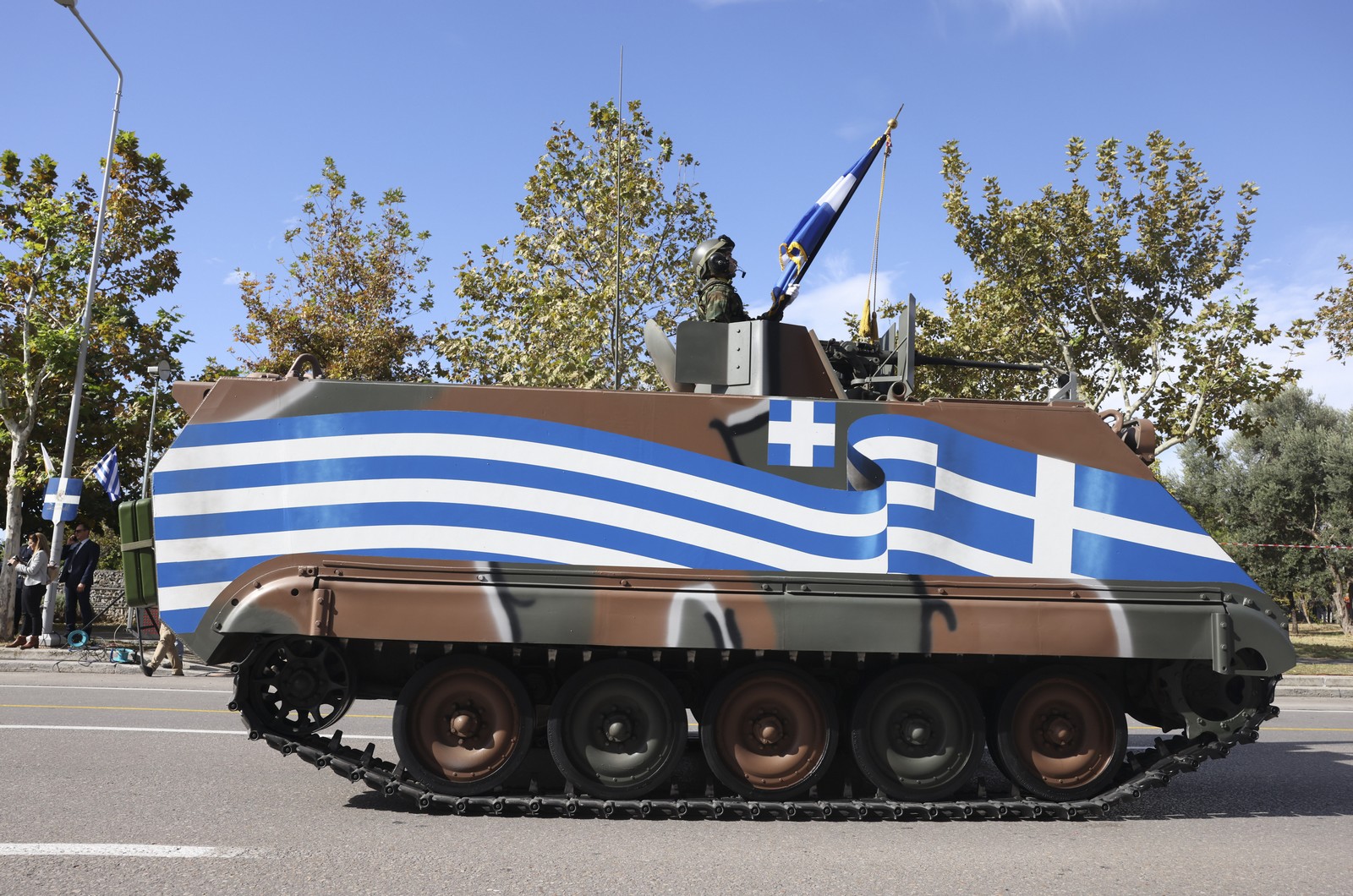 Στρατιωτική παρέλαση στη Θεσσαλονίκη για την 28η Οκτωβρίου
