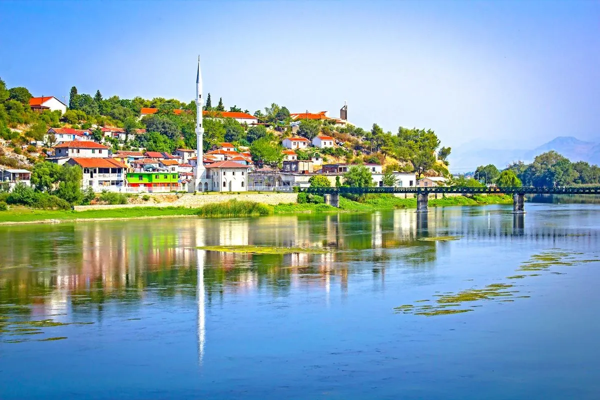 165% αύξηση στις κρατήσεις: Πώς η Αλβανία ξεπέρασε τη Γαλλική Ριβιέρα