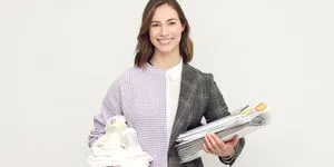 Τα logistics του να είσαι μητέρα: Μια «αόρατη δεξιότητα» που είναι ίσως το πιο υποτιμημένο asset στην οικονομία