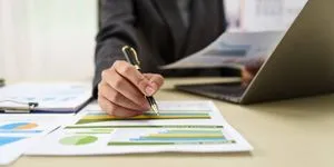 Η αγορά εργασίας σε κρίση δεξιοτήτων: Γιατί τα βιογραφικά δεν «έχουν πια σημασία» για τους εργοδότες