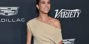 Νέο σκάνδαλο για τη Μέγκαν Μαρκλ: «Έκλεψε» φόρεμα 1.700 δολαρίων από φωτογράφιση