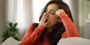 Το χασμουρητό δεν είναι πάντα αθώο – Πότε υπάρχει σοβαρός κίνδυνος για την υγεία