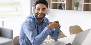 Συμπληρωματικές δεξιότητες: Η νέα τάση στην αγορά εργασίας που «αντικαθιστά» το πτυχίο