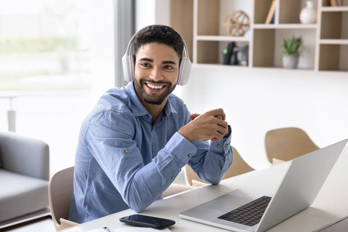 Συμπληρωματικές δεξιότητες: Η νέα τάση στην αγορά εργασίας που «αντικαθιστά» το πτυχίο