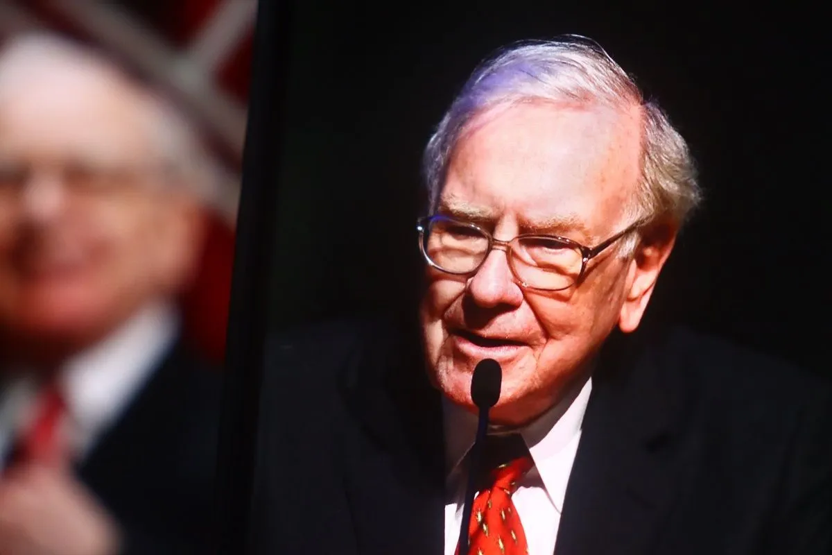 Γουόρεν Μπάφετ: Η τελευταία προφητεία του «μάντη» πριν την έξοδο – Ποιοι θα κινδυνεύσουν το 2026